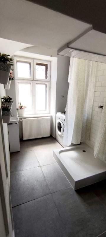 Godot Apartman Mişcolţ Exterior foto